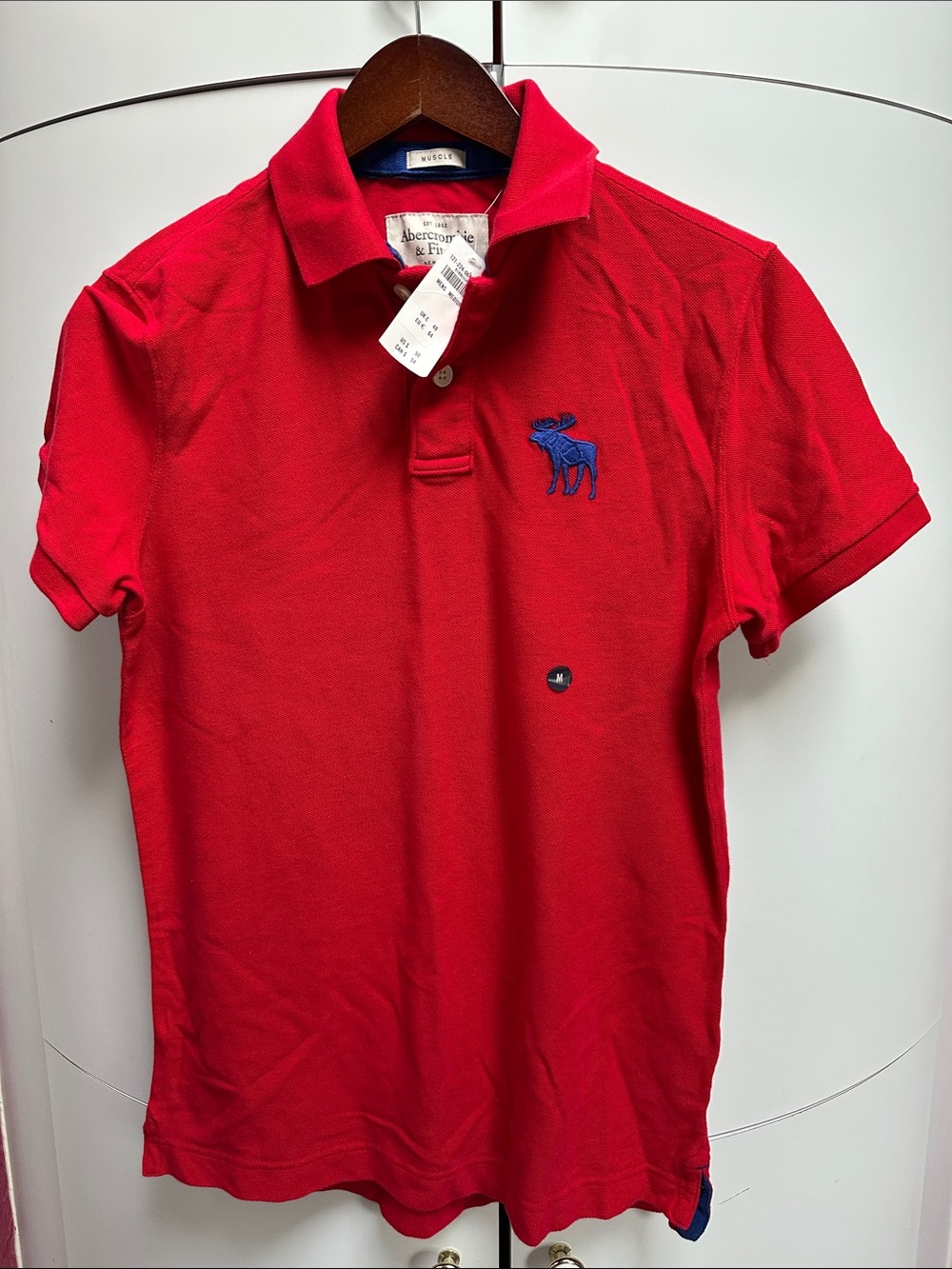 Abercrombie & Fitch Bright Red Polo with Blue Moose Embroidery New with tag , M